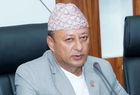 उत्पादित विद्युत् प्रसारण लाइनको अभावले खेर जाने अवस्था रहँदैनः  ऊर्जामन्त्री खड्का